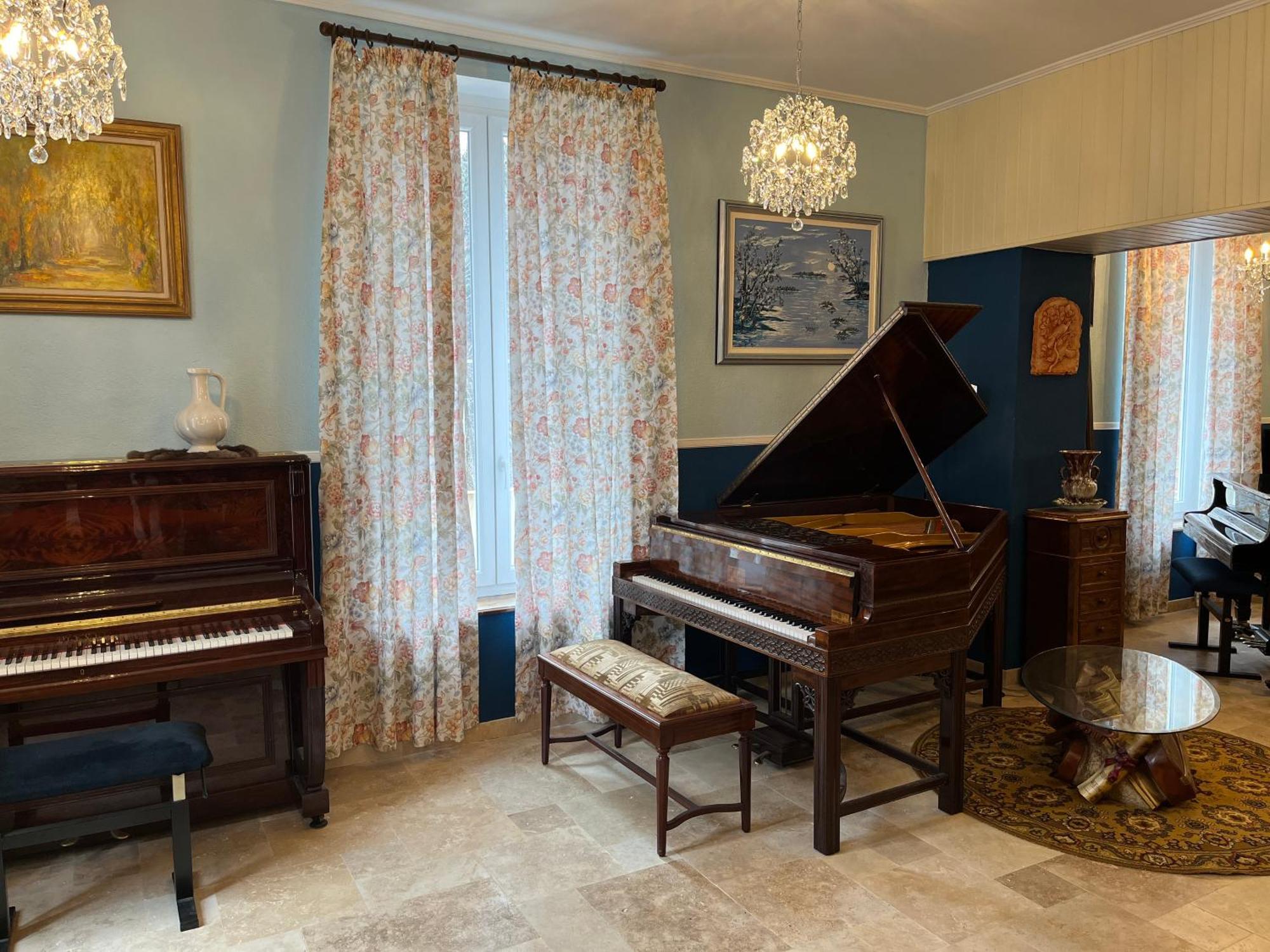 Chateau Lou Cante Perdrix La Vernarede Buitenkant foto